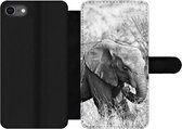 Bookcase Geschikt voor iPhone SE 2020 telefoonhoesje - Olifant - Dieren - Gras - Zwart wit - Met vakjes - Wallet case met magneetsluiting