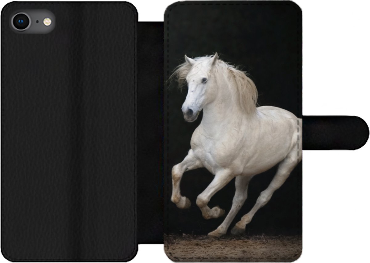 Telefoonhoesje Geschikt voor iPhone 8 telefoonhoesje - Paarden - Zwart - Portret - Met vakjes - Wallet case met magneetsluiting