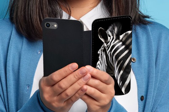 Étui pour téléphone iPhone 7 Bookcase - Zebra - Animal - Zwart - Portrait - Avec poches - Étui portefeuille avec fermeture magnétique