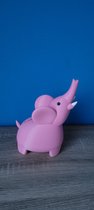 Spaarpot van een leuke roze olifant