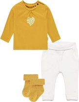 Noppies - kledingset - 3delig - broek Humpie Snow White - shirt Cabot oker met hart - 1p sokjes - Maat 62