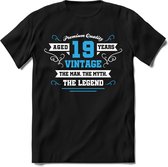 19 Jaar Legend - Feest kado T-Shirt Heren / Dames - Wit / Blauw - Perfect Verjaardag Cadeau Shirt - grappige Spreuken, Zinnen en Teksten. Maat L