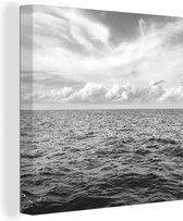 Canvas Schilderij Uitzicht over de golven op zee - zwart wit - 20x20 cm - Wanddecoratie
