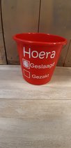 Emmer - Tekst - 5 liter - Rood - "Hoera Geslaagd" - Kado