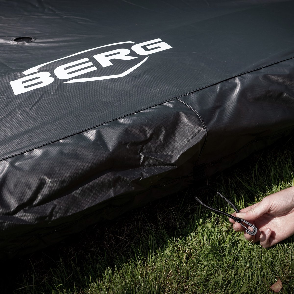 BERG Afdekhoes Extra - 330cm - Zwart - Voor Rechthoekige Trampoline – foto 2