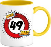 49 Jaar Verkeersbord Mok met tekst | Grappig Verjaardag Beker Cadeau | Bedrukte Koffie en Thee Mokken | Zwart | 330 ML