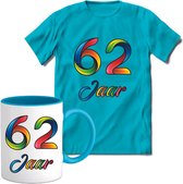 62 Jaar Vrolijke Verjaadag T-shirt met mok giftset Blauw | Verjaardag cadeau pakket set | Grappig feest shirt Heren – Dames – Unisex kleding | Koffie en thee mok | Maat XXL