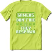 Gamers don't die pixel T-shirt | Neon Groen | Gaming kleding | Grappig game verjaardag cadeau shirt Heren – Dames – Unisex | - Groen - XL
