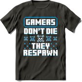 Gamers don't die pixel T-shirt | Blauw | Gaming kleding | Grappig game verjaardag cadeau shirt Heren – Dames – Unisex | - Donker Grijs - L