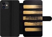 Bookcase Geschikt voor iPhone 12 Pro Max telefoonhoesje - Patroon van gouden verf op een zwarte achtergrond - Met vakjes - Wallet case met magneetsluiting
