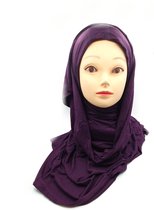 Niewe stijl paarse hoofddoek. zachte hijab, instant hijab.