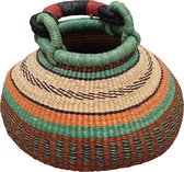 Handgewoven Rieten Mand Van Ghana - Mand met lederen handvat.