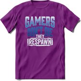 Gamers don't die T-shirt | Donker Blauw | Gaming kleding | Grappig game verjaardag cadeau shirt Heren – Dames – Unisex | - Paars - S