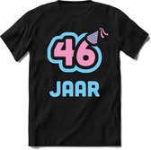 46 Jaar Feest kado T-Shirt Heren / Dames - Perfect Verjaardag Cadeau Shirt - Licht Blauw / Licht Roze - Maat XL