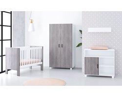 Product: Born Lucky Â® Babykamer Fresno Babybed & Commode & Kledingkast Verstelbare bodem Wit / Grijs, van het merk cabino