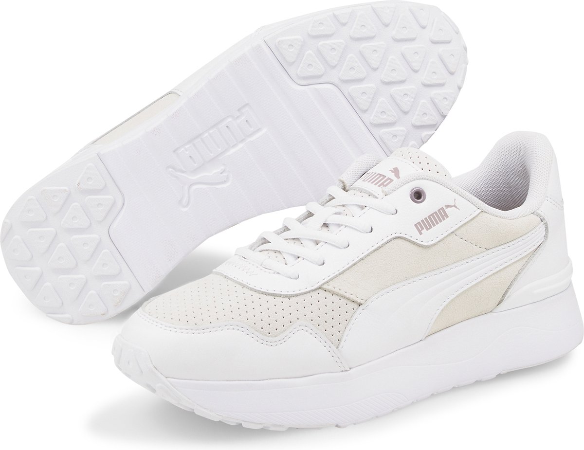 PUMA R78 Voyage Premium Dames Sneakers /Quail Wit