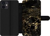 Bookcase Geschikt voor iPhone 12 telefoonhoesje - Zwart - Goud - Verf - Met vakjes - Wallet case met magneetsluiting