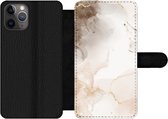 Bookcase Geschikt voor iPhone 11 Pro Max telefoonhoesje - Marmer print - Bruin - Lijn - Met vakjes - Wallet case met magneetsluiting