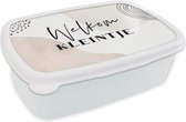 Broodtrommel Wit - Lunchbox - Brooddoos - Spreuken - Baby - 'Welkom kleintje' - Quotes - 18x12x6 cm - Volwassenen