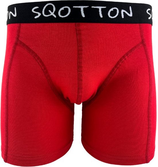Boxer en coton rouge avec ceinture noire logo 'SQOTTON'.