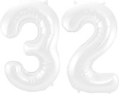 Folieballon 32 jaar metallic wit 86cm