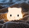 Sleepy Friends - LED - Kinder Nachtlampje  - Liggend katje - Babykamer - Dimbaar - Slaap - Kraamcadeau - PREMIUM - Gender reveal cadeau