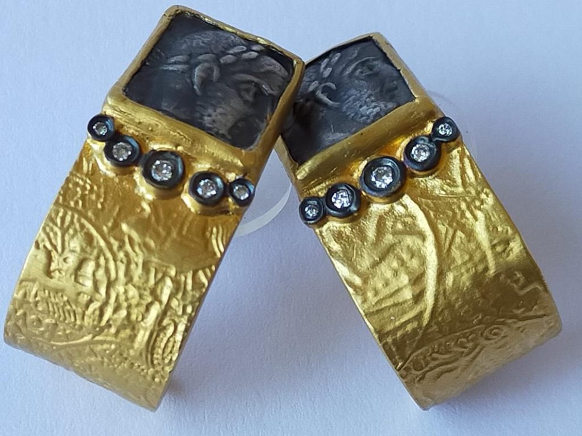 Icon - Ovale oorbellen - sieraden - 24 karaat goud