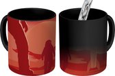 Magische Mok - Foto op Warmte Mok - Astronaut - Rood - Raket - 350 ML - Uitdeelcadeautjes