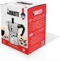 Verpakking van de Bialetti Moka Express koffiepot, met afbeeldingen van het product en koffiebonen.