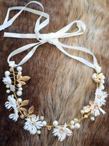haarband - gouden diadeem-bloemenkroon-handgemaakte haaraccessoires-wit goud-bruiloft-bruidsmeisje-communie -lentefeest-fotoshoot-verjaardag
