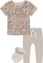 Noppies - kledingset - 3delig - broek Melissa taupe - Shirt Stanley panterprint SS -met sokjes - Maat 56