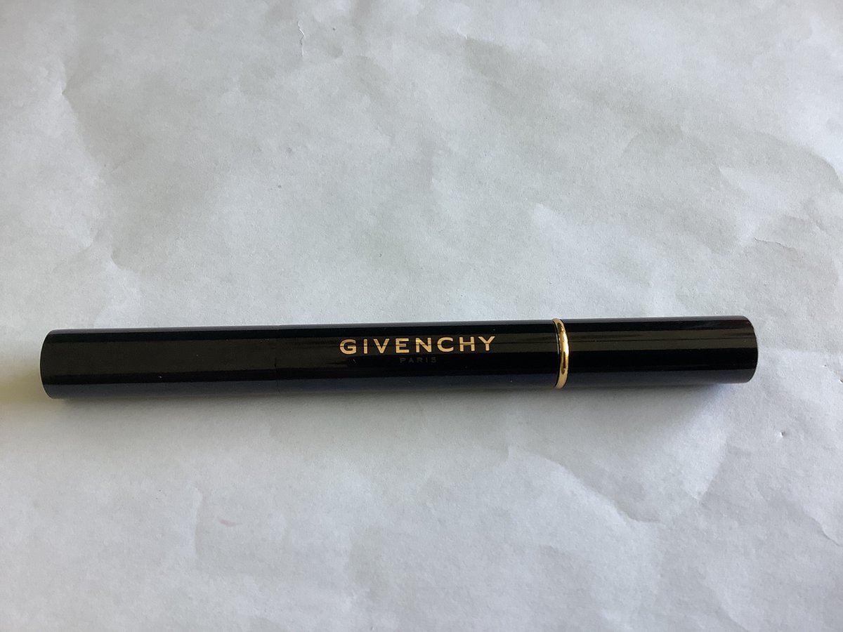 Givenchy lash sparkles glitter for the eyes