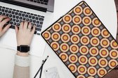 Laptophoes 15.6 inch - Retro - Vintage - Design - Cirkel - Laptop sleeve - Binnenmaat 39,5x29,5 cm - Zwarte achterkant