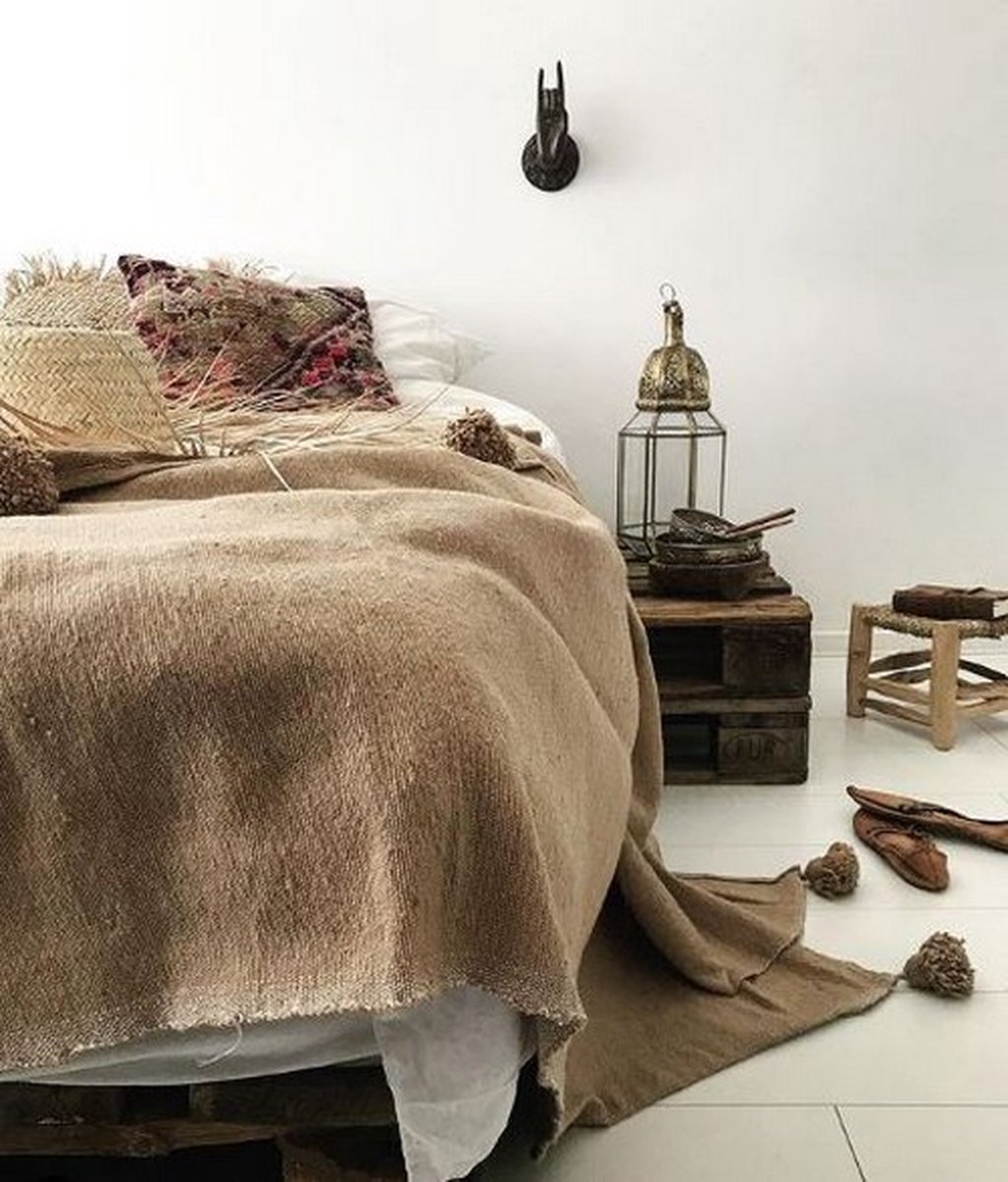 Dekentje - pompom deken beige – Ideaal als sprei voor je bed of deken voor op de bank - 180 x 300cm - Plaid woon- en slaapkamer — cadeau in Wonen & Interieur - foto 5