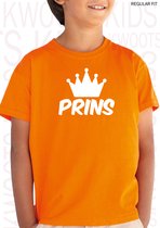 PRINS kids t-shirt - Oranje met wit - Maat 128 - Korte mouwen - Ronde hals - Normale Pasvorm - Grappige teksten | designs - Leuke shirts - Humor - Original Kwoots - Cadeau - Koning