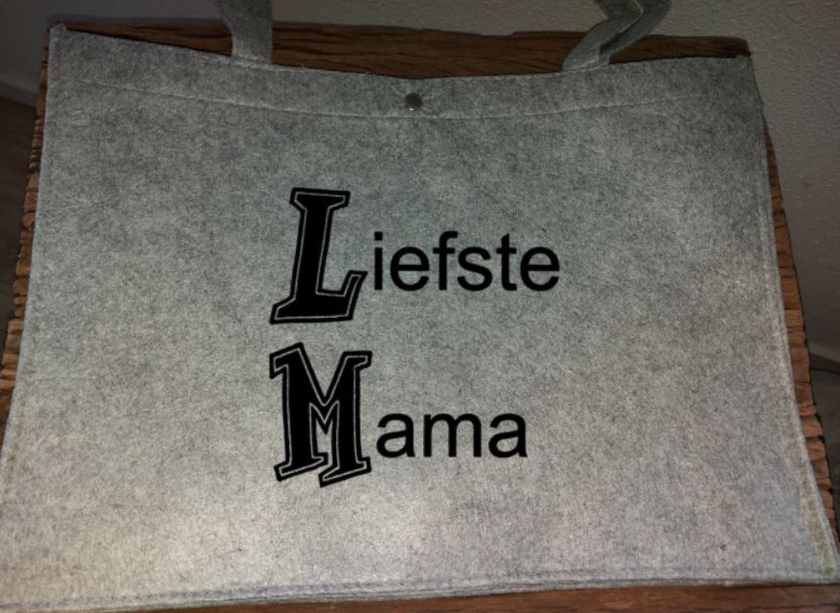 Vilttas met tekst "Liefste mama"