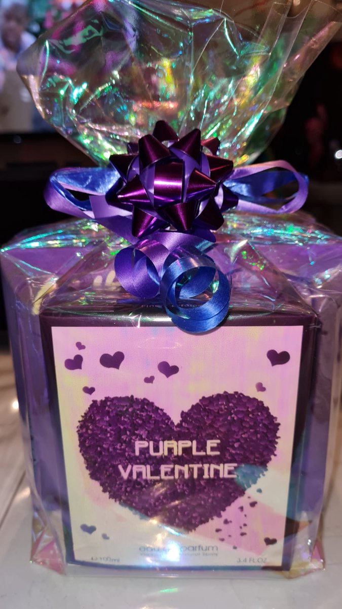 Misoh - Verjaardag- Moederdag- Valentijn geschenk- Purple Valentine parfum - Waxinelichtjes geurende lavendel en Bandana