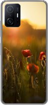 Geschikt voor Xiaomi 11T Pro hoesje - Klaproos - Zonsondergang - Goud - Siliconen Telefoonhoesje