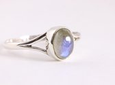 Fijne zilveren ring met labradoriet - maat 19