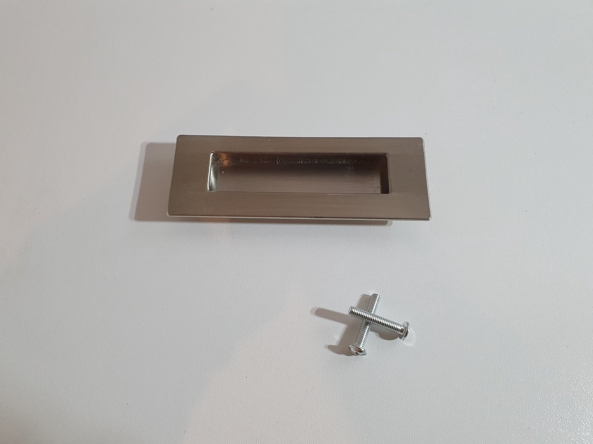 Meubelgreep - Komgreep zilver inclusief schroeven | 10.1cm | Meubelknop| Deurknop| Meubelhandvat | Landelijke greep | Industriële Keukengreep | Hand Grepen | Robuust | Deurgreep Staal | Metaal | Strak Meubelbeslag | schuifdeur | Handvat |