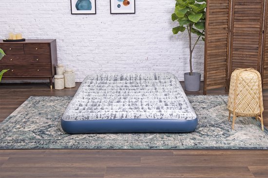 Bestway Tritech Fashion Flock Queen Luchtmatras met Ingebouwde AC Pomp en Antimicrobiële Coating 2,03 mx 1,52 mx 30 cm van Bestway — afbeelding 2