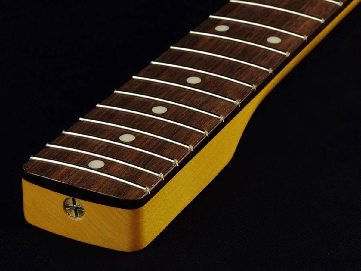 Allparts SRNFC – Stratocaster® hals, palissander toets, 10 radius, nitro finish