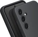 Zwarte Samsung siliconen hoes voor Galaxy A35 5G, met Samsung logo.