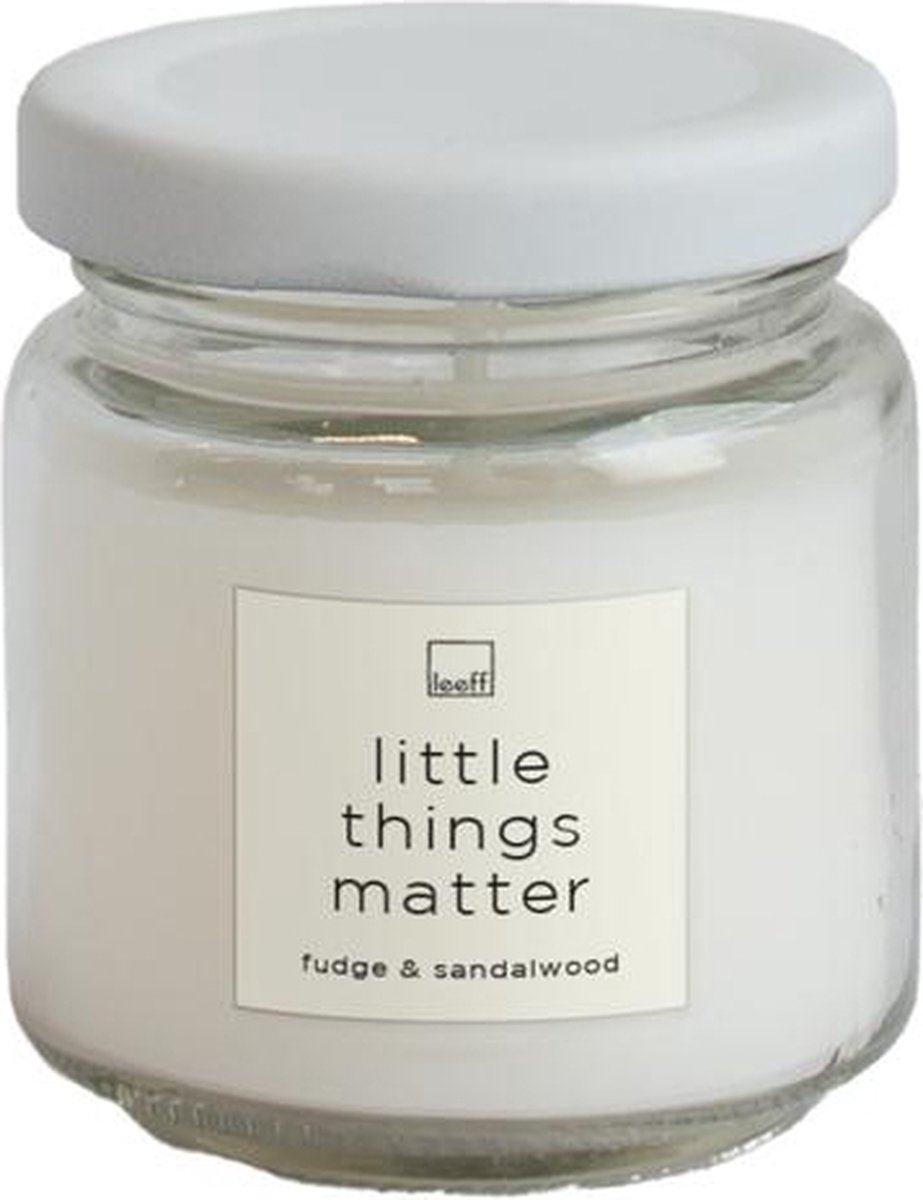 Leeff Mini Geurkaars in bokaaltje - LITTLE THINGS MATTER - Geur: Fudge & Sandelwood - 5.8 cm x 6.6 cm - wit