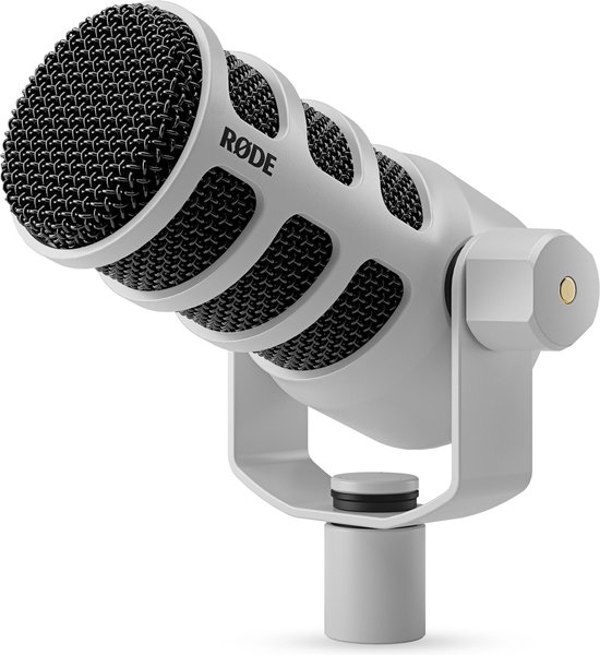 Witte RØDE microfoon met zwarte grill en RØDE-logo, gemonteerd op een witte beugel.