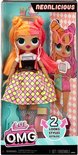 L.O.L. Surprise! O.M.G. Neonlicious doll in verpakking, met tweekleurig oranje-roze haar.