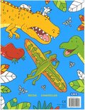Een gele dinosaurus met drie muizen op zijn rug, een groene gekko en een rode dino-kop op een blauwe achtergrond met bladeren en libellen.