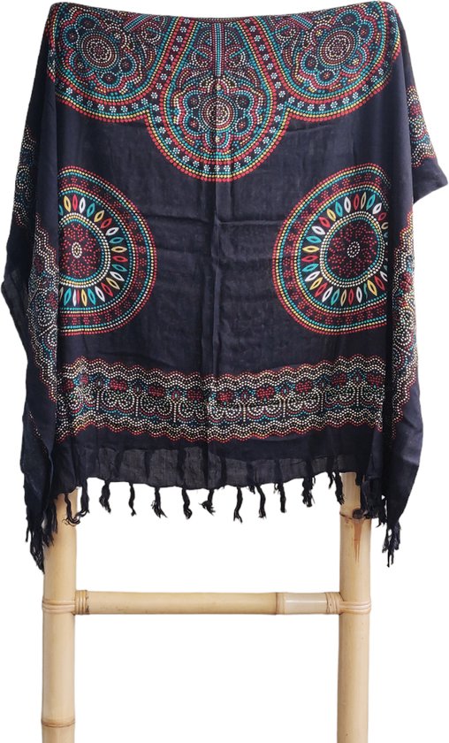 Om Namaste Sarong - 628 - Kleurige Bloem op Zwart van Om Namaste — afbeelding 3