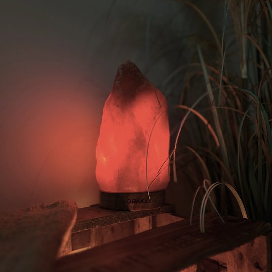 The Body Source Himalaya Zoutlamp met Dimmer - puur Natuurproduct - Handgemaakt op Houten Standaard. Incl. 2x lampen en Geschenkdoos