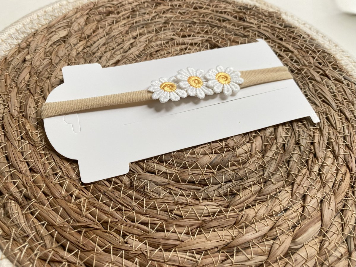 Baby haarband Madelief - Baby haaraccessoires - Baby meisjes haarbandjes - Newborn haarbandjes -Baby Haarbandje - Kinderhaarband - babykleding - baby haarband - baby meisje - meisjes - baby kleding - hoofdband baby - haarband